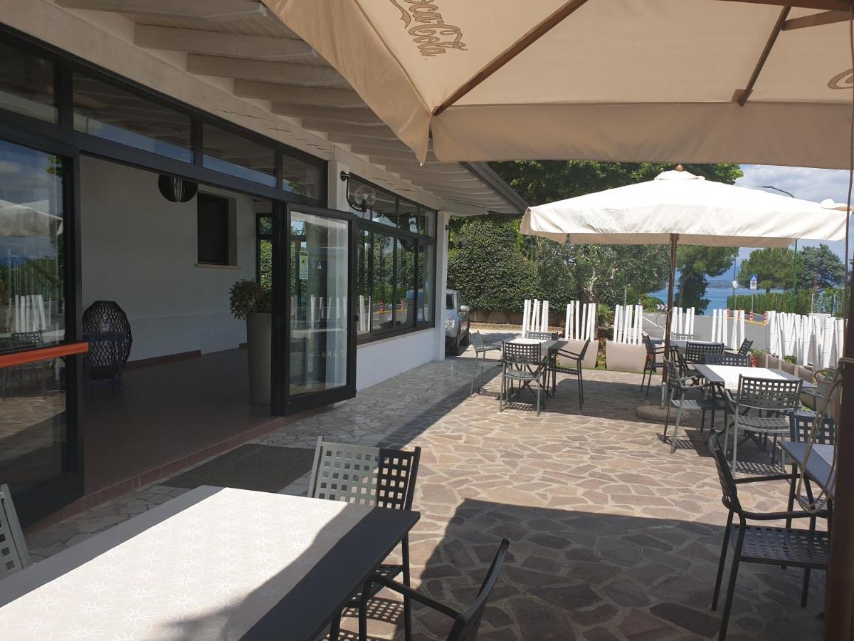 פסקיארה דל גארדה Hotel La Favorita מראה חיצוני תמונה