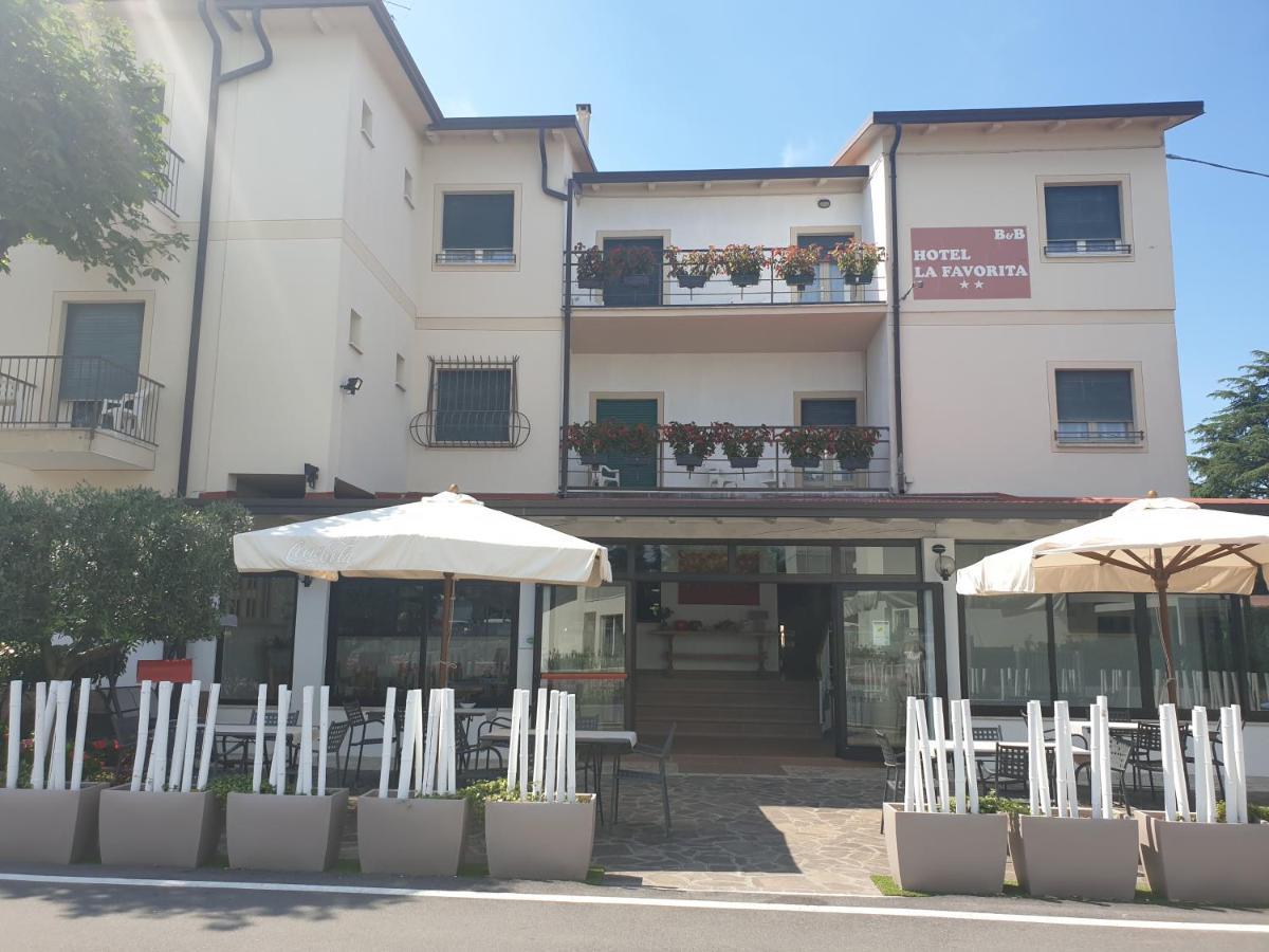 פסקיארה דל גארדה Hotel La Favorita מראה חיצוני תמונה