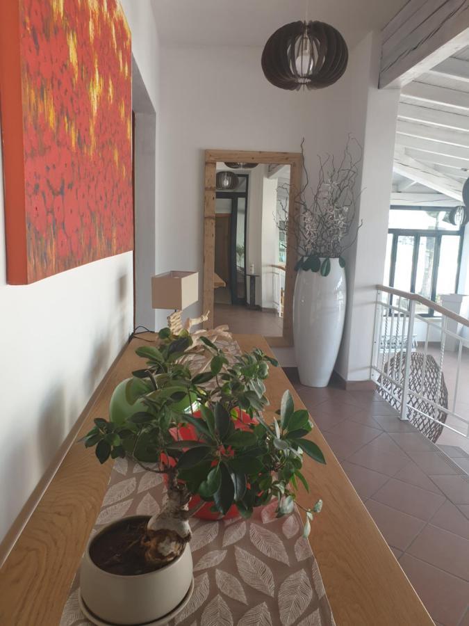 פסקיארה דל גארדה Hotel La Favorita מראה חיצוני תמונה